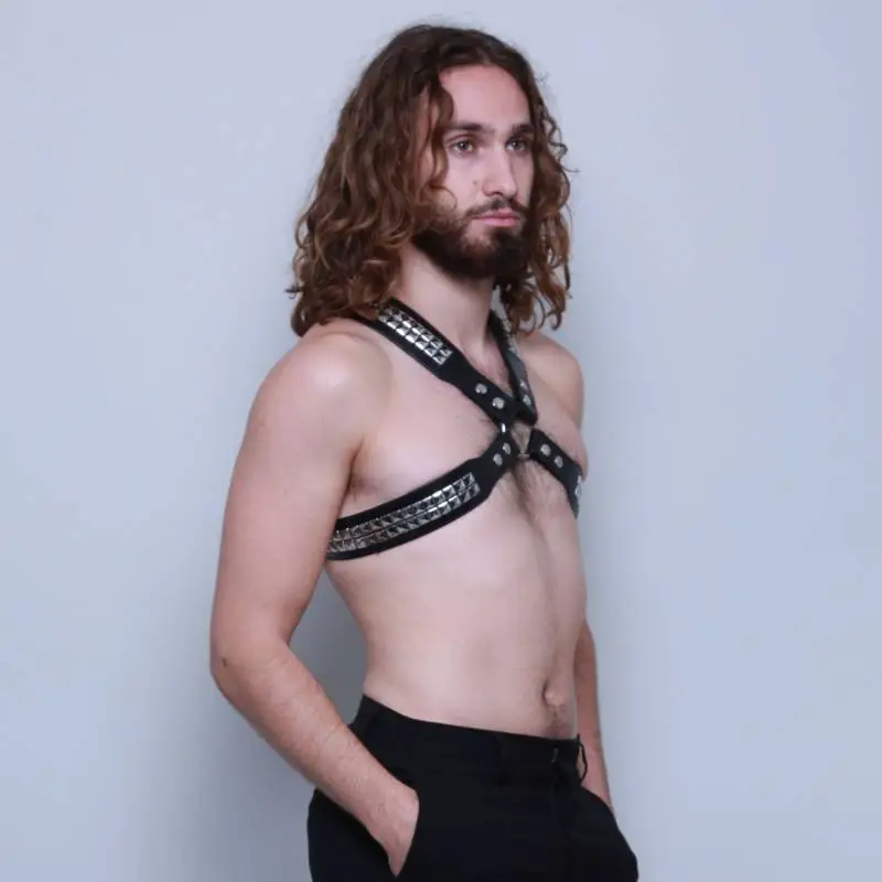 HARNAIS EN CROIX AVEC CLOUS T.U – Image 5