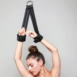 COLLECTION DEMONIA MENOTTES DE SUSPENSION CUIR NOIR